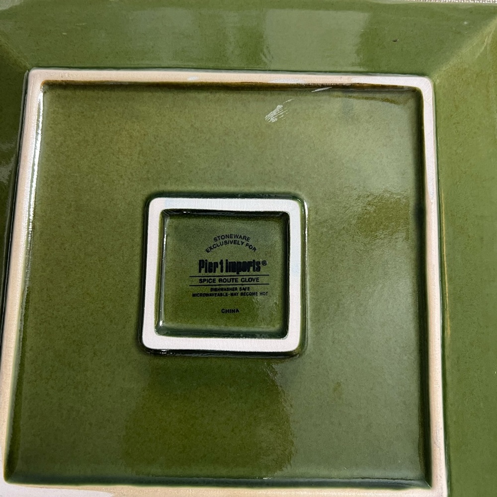 Set of 6 square dinner plates from Pier1